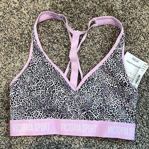 VICTORIA SPORT Racerback sports bra